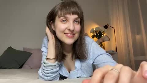 Anny online show from November 2025 11:26:01 PM