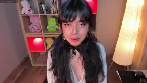 saphyralux online show from June 2026 10:23:02 PM