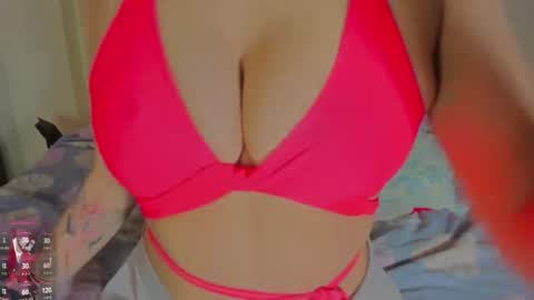 Snapshot of sara_allenx chatting on June 2026 02:05:01 PM sara allenx online show from June 2026 02:05:01 PM
