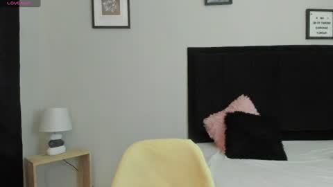 sara_b11 online show from July 2026 06:45:02 PM