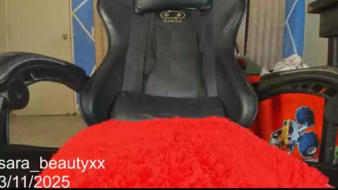 Snapshot of sara_beautyxx chatting on November 2025 03:13:02 PM I am Sofia GEMINIS online show from November 2025 03:13:02 PM