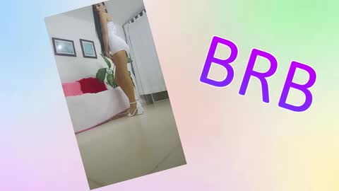 Snapshot of sara_carmona chatting on November 2025 09:32:01 AM SARA online show from November 2025 09:32:01 AM