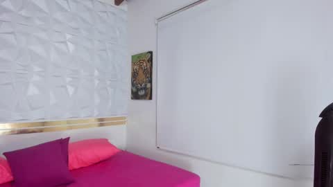 Sara Collins online show from December 2024 03:05:02 PM