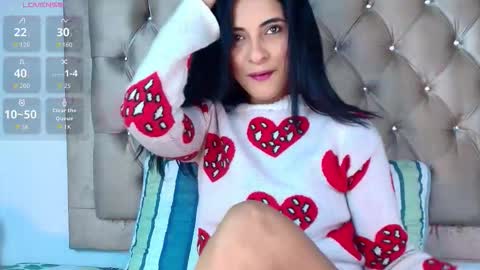Snapshot of sara_coor chatting on September 2025 12:06:01 PM Sara online show from September 2025 12:06:01 PM