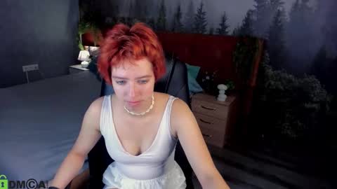 Snapshot of sara_frayy chatting on September 2025 12:34:02 AM Sarah online show from September 2025 12:34:02 AM