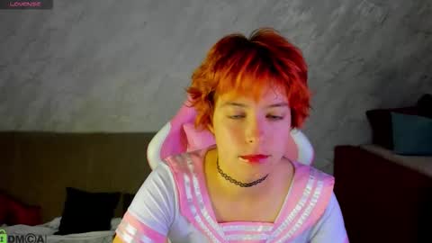 Snapshot of sara_frayy chatting on September 2025 12:24:02 AM Sarah online show from September 2025 12:24:02 AM
