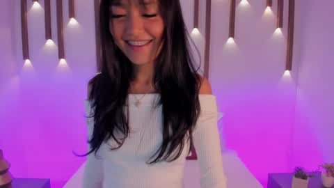 Snapshot of sara_gwen chatting on January 2025 02:17:01 AM S A R A online show from January 2025 02:17:01 AM
