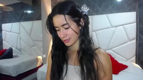 Snapshot of sara_hoffman_4 chatting on May 2026 12:45:02 PM Sara online show from May 2026 12:45:02 PM