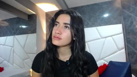 Snapshot of sara_hoffman_4 chatting on May 2026 11:42:02 AM Sara online show from May 2026 11:42:02 AM
