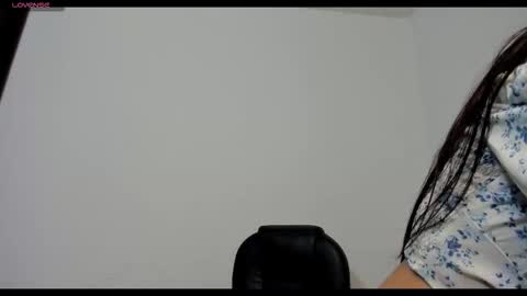 sara_len online show from December 2025 06:26:01 PM