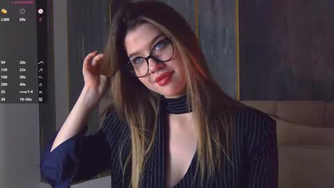 Sara online show from October 2025 04:15:02 PM