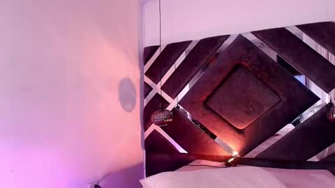 sara_lopee1 online show from September 2025 11:54:01 AM