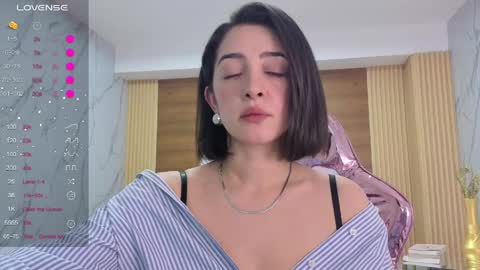 Sara  online show from April 2026 01:47:02 PM