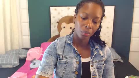 S A R A online show from October 2025 11:31:02 AM