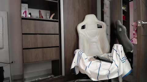 sara online show from February 2025 01:00:02 AM