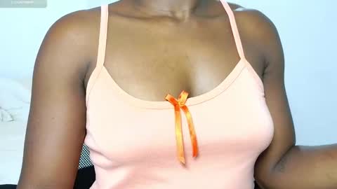 Snapshot of sara_muscle chatting on March 2025 02:54:01 AM Sara online show from March 2025 02:54:01 AM