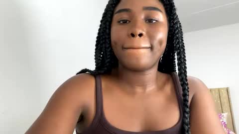 Snapshot of sara_muscle chatting on September 2025 09:37:01 PM Sara online show from September 2025 09:37:01 PM