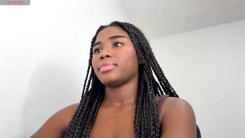 Snapshot of sara_muscle chatting on February 2026 11:52:02 PM Sara online show from February 2026 11:52:02 PM