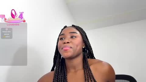 Snapshot of sara_muscle chatting on February 2026 06:41:02 AM Sara online show from February 2026 06:41:02 AM