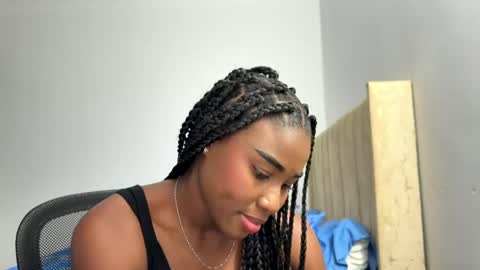 Snapshot of sara_muscle chatting on April 2026 02:26:02 AM Sara online show from April 2026 02:26:02 AM