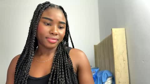 Snapshot of sara_muscle chatting on April 2026 03:13:02 AM Sara online show from April 2026 03:13:02 AM