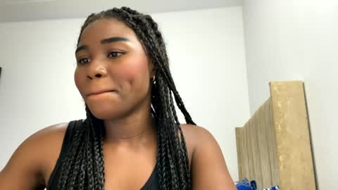Snapshot of sara_muscle chatting on May 2026 03:57:01 AM Sara online show from May 2026 03:57:01 AM