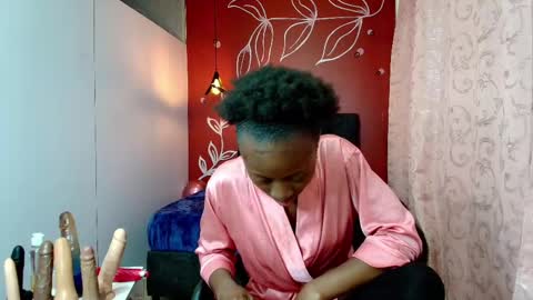 Snapshot of sara_naugty chatting on February 2025 02:04:01 PM S A R A online show from February 2025 02:04:01 PM