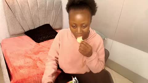 Snapshot of sara_naugty chatting on February 2025 07:39:01 PM S A R A online show from February 2025 07:39:01 PM