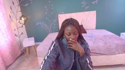 Snapshot of sara_naugty chatting on February 2025 11:52:01 AM S A R A online show from February 2025 11:52:01 AM