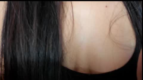 Sara  online show from November 2025 11:43:02 AM