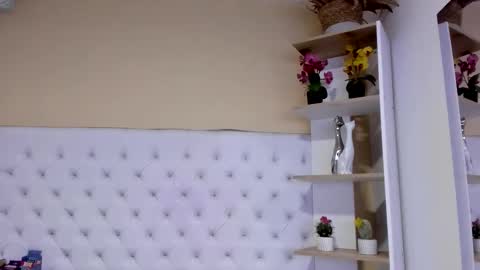Snapshot of sara_salgado chatting on September 2025 11:10:01 AM sara_salgado online show from September 2025 11:10:01 AM