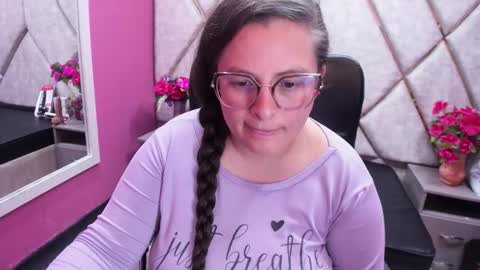 sara_thonson_ online show from October 2025 04:41:02 AM