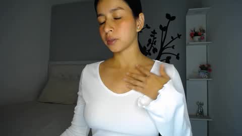 Sara online show from September 2025 01:18:02 AM