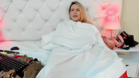 Saraa Gomez online show from February 2025 04:07:01 AM