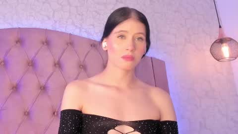 Snapshot of saraa_joness_ chatting on July 2026 07:17:01 PM Sara online show from July 2026 07:17:01 PM
