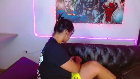 Snapshot of saraapril_1 chatting on December 2024 07:48:02 PM SARAHGIL online show from December 2024 07:48:02 PM