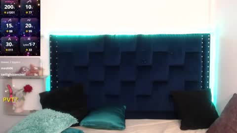 Snapshot of saraapril_1 chatting on March 2025 12:33:02 AM SARAHGIL online show from March 2025 12:33:02 AM