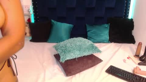 Snapshot of saraapril_1 chatting on March 2025 01:58:02 AM SARAHGIL online show from March 2025 01:58:02 AM