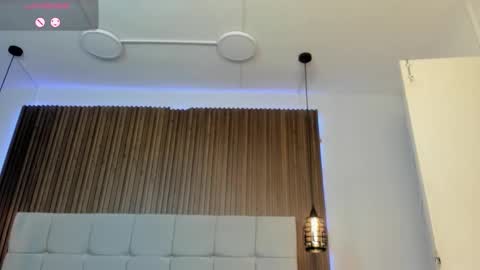   online show from September 2025 10:05:01 AM