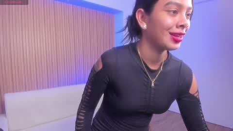 Snapshot of saracorraless chatting on December 2024 01:04:02 AM Sara Everyday From 1430 to 2130 Col Time online show from December 2024 01:04:02 AM