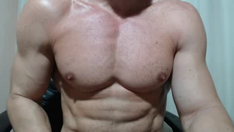 saradorj92 online show from March 2026 12:45:01 AM