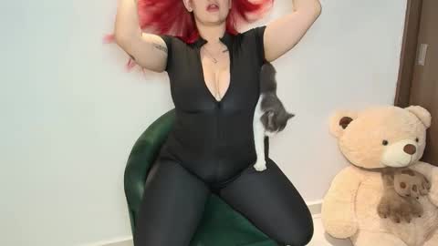 Snapshot of saraevil chatting on November 2025 04:55:01 AM Sara online show from November 2025 04:55:01 AM