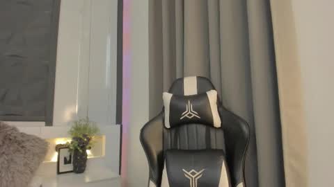  Sara Gomez  online show from February 2026 04:12:02 PM