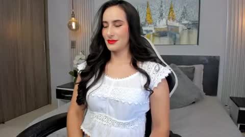 Snapshot of saragomez_1 chatting on June 2026 12:29:02 PM Sara Gomez online show from June 2026 12:29:02 PM