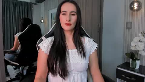 Snapshot of saragomez_1 chatting on June 2026 12:31:02 PM Sara Gomez online show from June 2026 12:31:02 PM