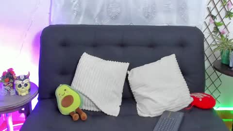 Sarah Redhair  Nicolle Black hair  online show from January 2025 11:24:01 PM