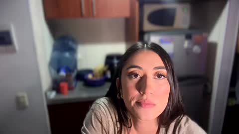 Dani online show from February 2025 12:05:01 AM