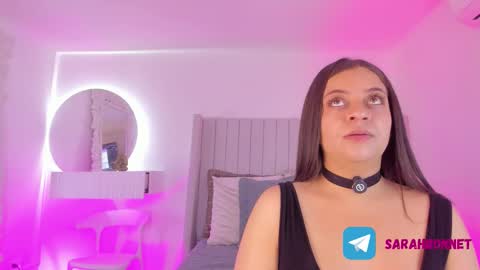 Sarah Bonneth online show from December 2025 11:19:01 AM