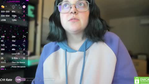 Snapshot of sarah_e_xx chatting on December 2024 06:10:02 AM Sarah online show from December 2024 06:10:02 AM