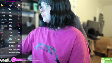 Snapshot of sarah_e_xx chatting on December 2024 12:07:02 AM Sarah online show from December 2024 12:07:02 AM